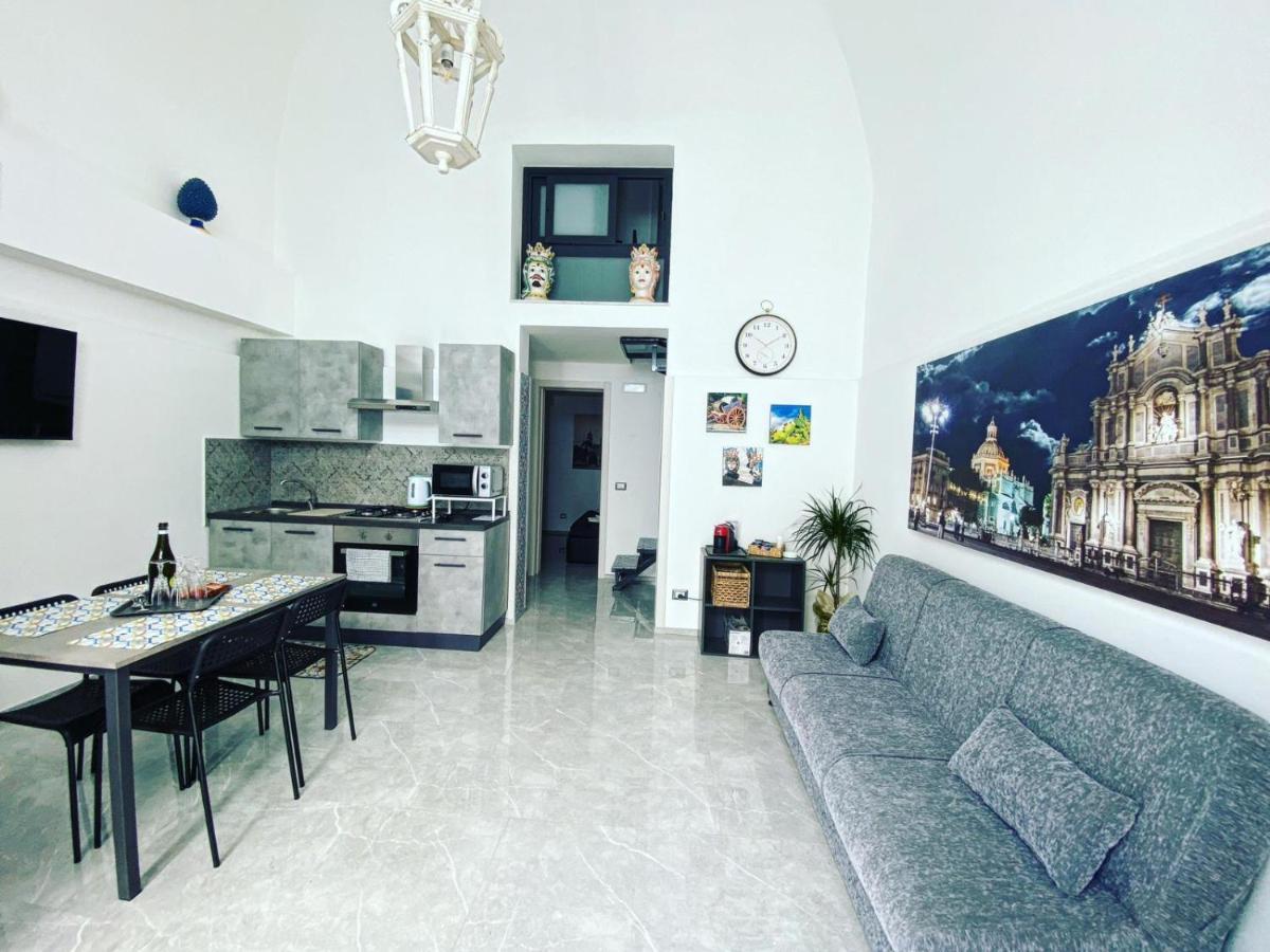 Nobilehouse Appartement Catánia Buitenkant foto